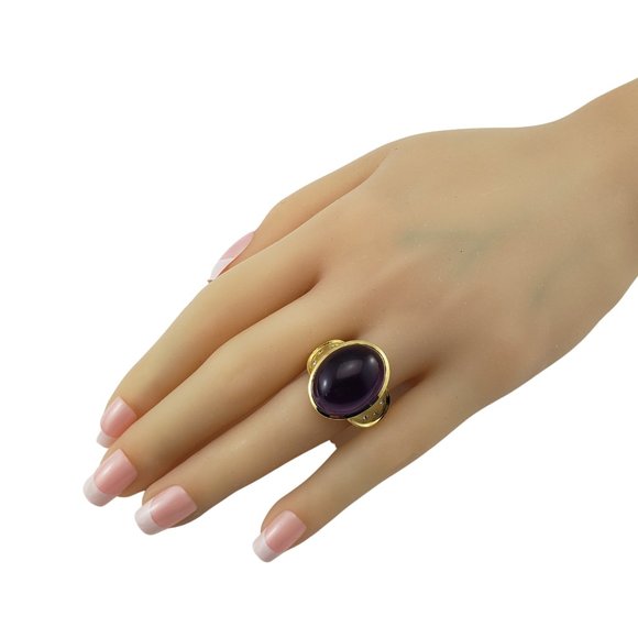 Vintage 18 Karat Yellow Gold Cabochon Amethyst and Diamond Ring Size 8 #9933 - Picture 7 of 9